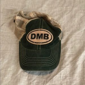 Dmb hat